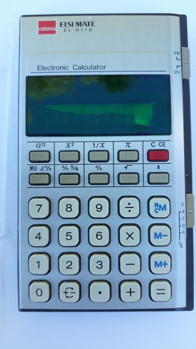 Redek starinski kalkulator Sharp Elsi Mate EL  8118