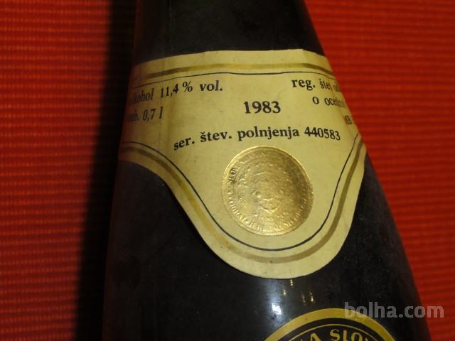 x 25 08 2020 Arhivsko vino beli pino/ beli burgundec, letnik 1983