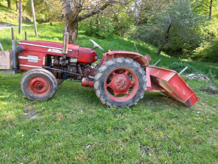 prodam traktor Zetor 2511