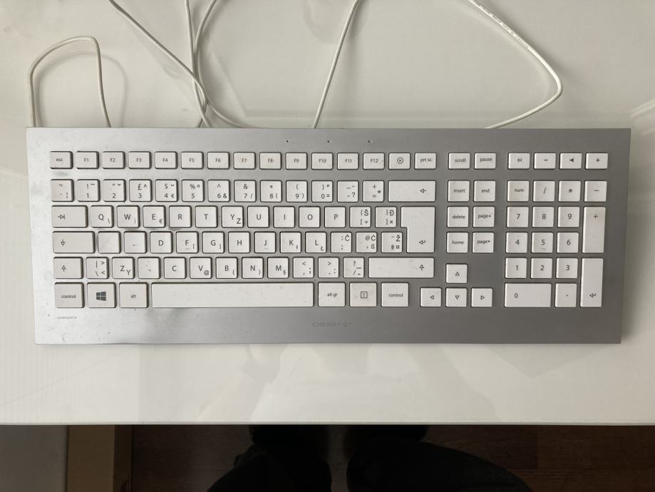 Tastiera Cablata Cherry Strait 3.0 USB Layout UK QWERTY – Nuova, Mai Aperta!
