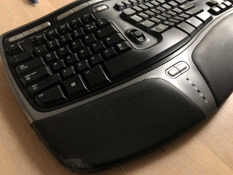 Microsoft Natural Ergonomic Keyboard 4000 US Razpored Tipk