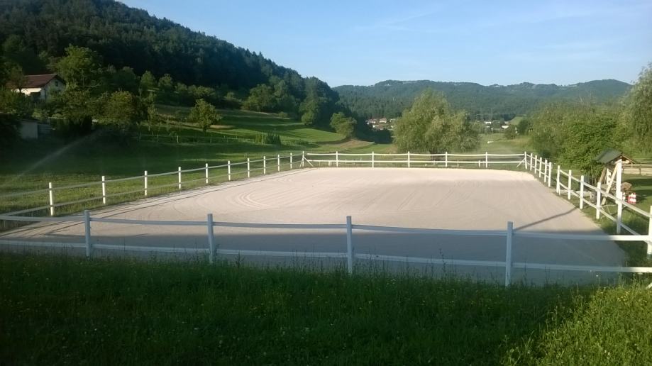 Boks za konja - Ljubljana