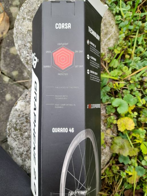 Pneu Vélo CST Decade, 20 X 2,0, Tringle File, Noir, Neuf Sous Emballage