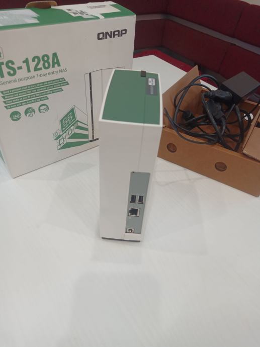 NAS Qnap TS-128A, 1Tb disk , USB 3.0 backup, 1Gb RAM