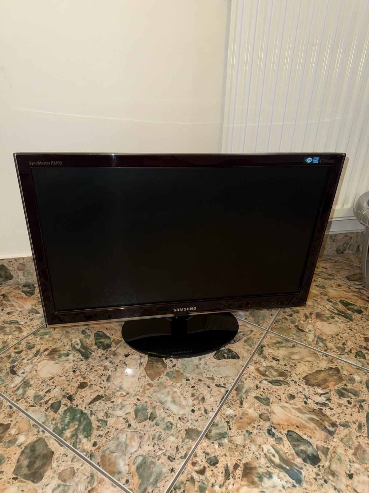 SAMSUNG monitor
