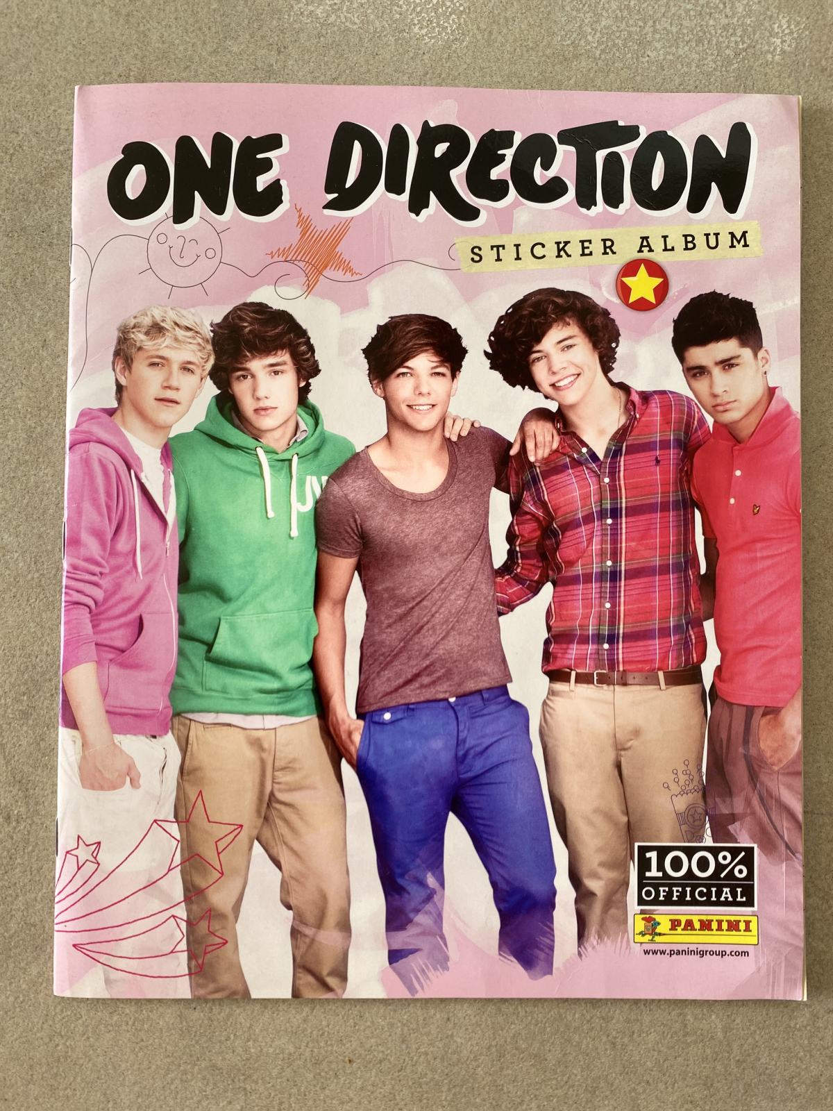 Album ONE DIRECTION Panini OFFICIAL 1D z ogromnim plakatom na sredini