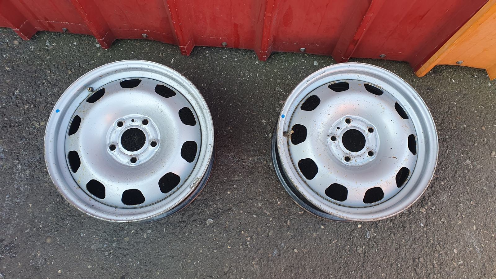 original-jeklena-plati-a-dacia-duster-6-5x16-et50