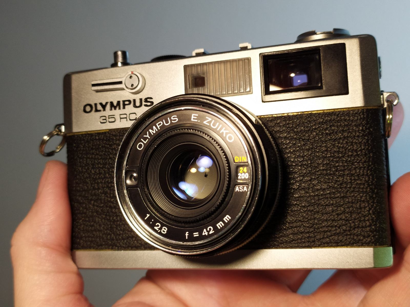 OLYMPUS 35 RC, OBNOVLJEN, preverjeno odlično delujoč