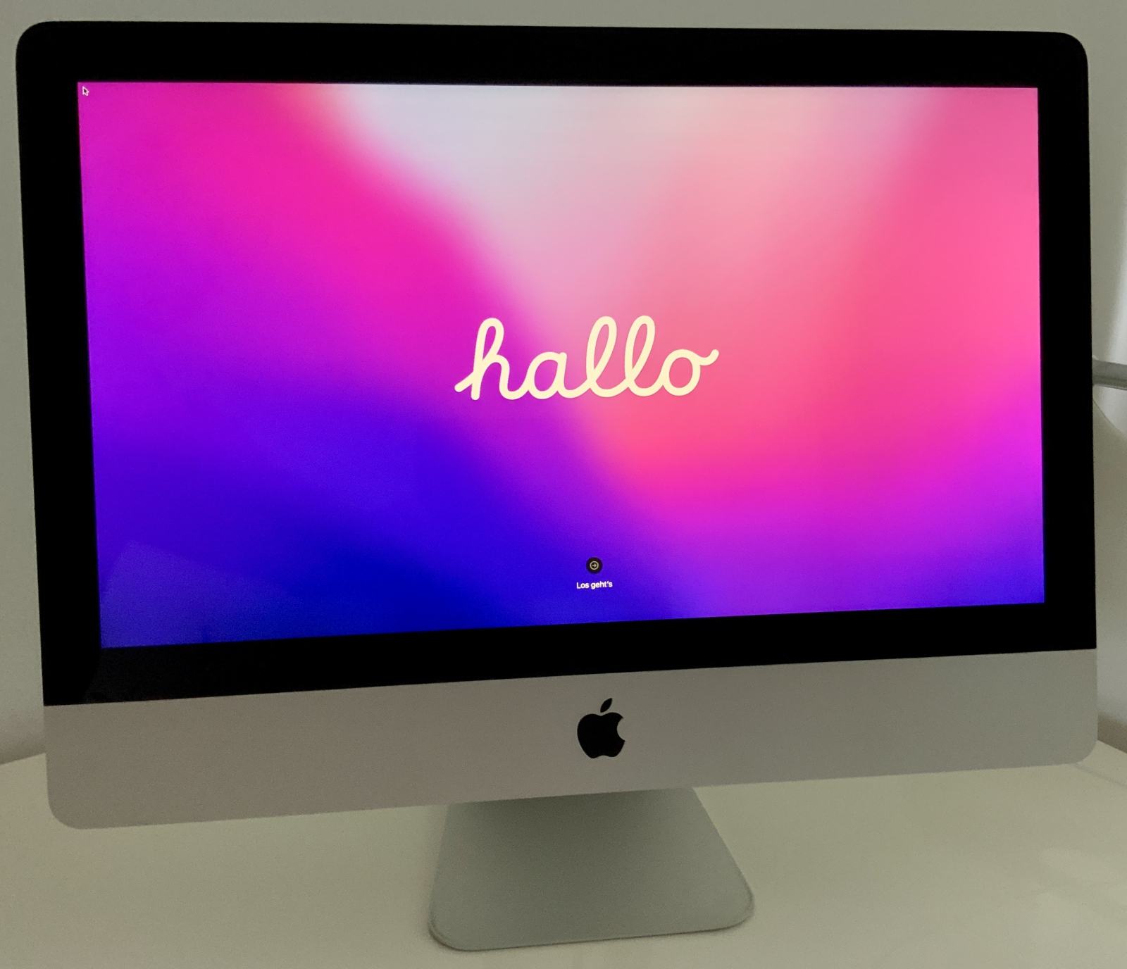 Računalnik Apple iMac 21.5, Late 2009, macOS Monterey, AMD M5100