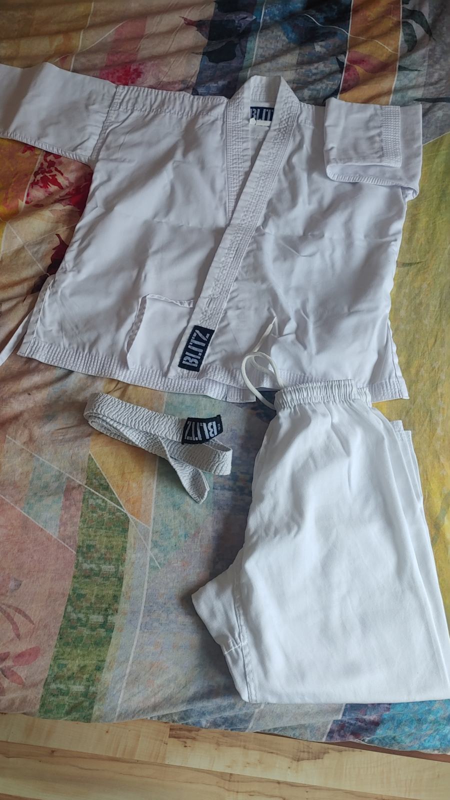 DOJO MASTER Kimono Karaté 606 club Taille 130cm