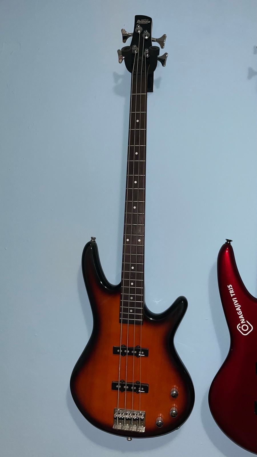 Bas kitara Ibanez