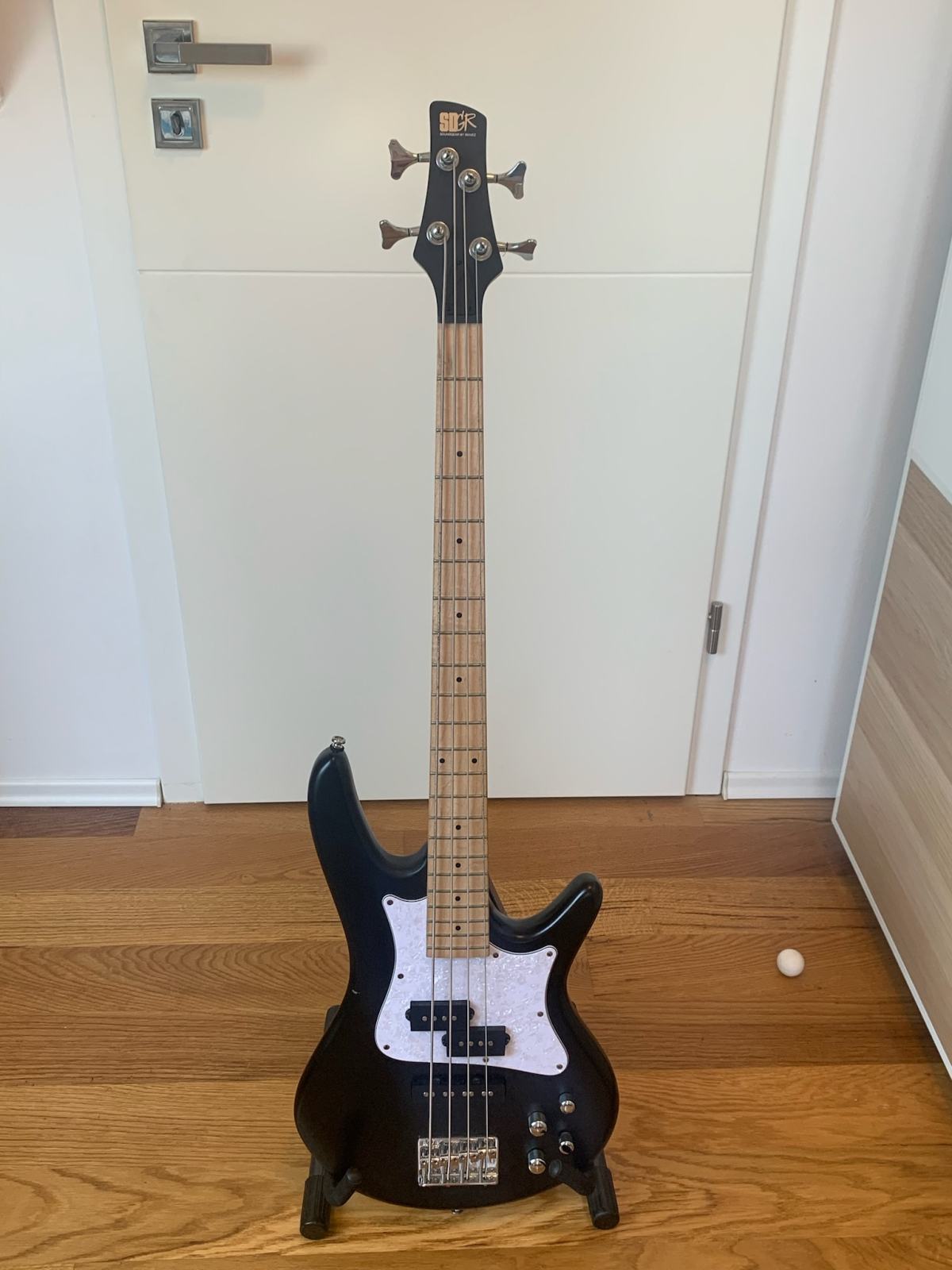 Bas kitara Ibanez SRMD200 - kot nova!