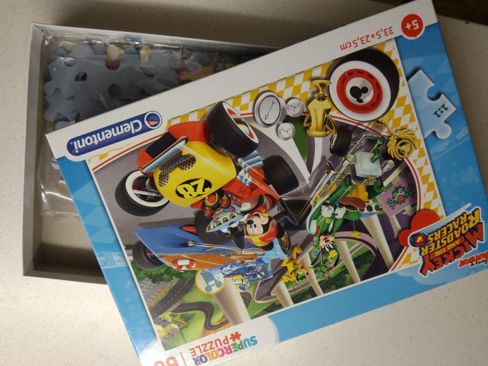Puzzle Mickey and roadster racers