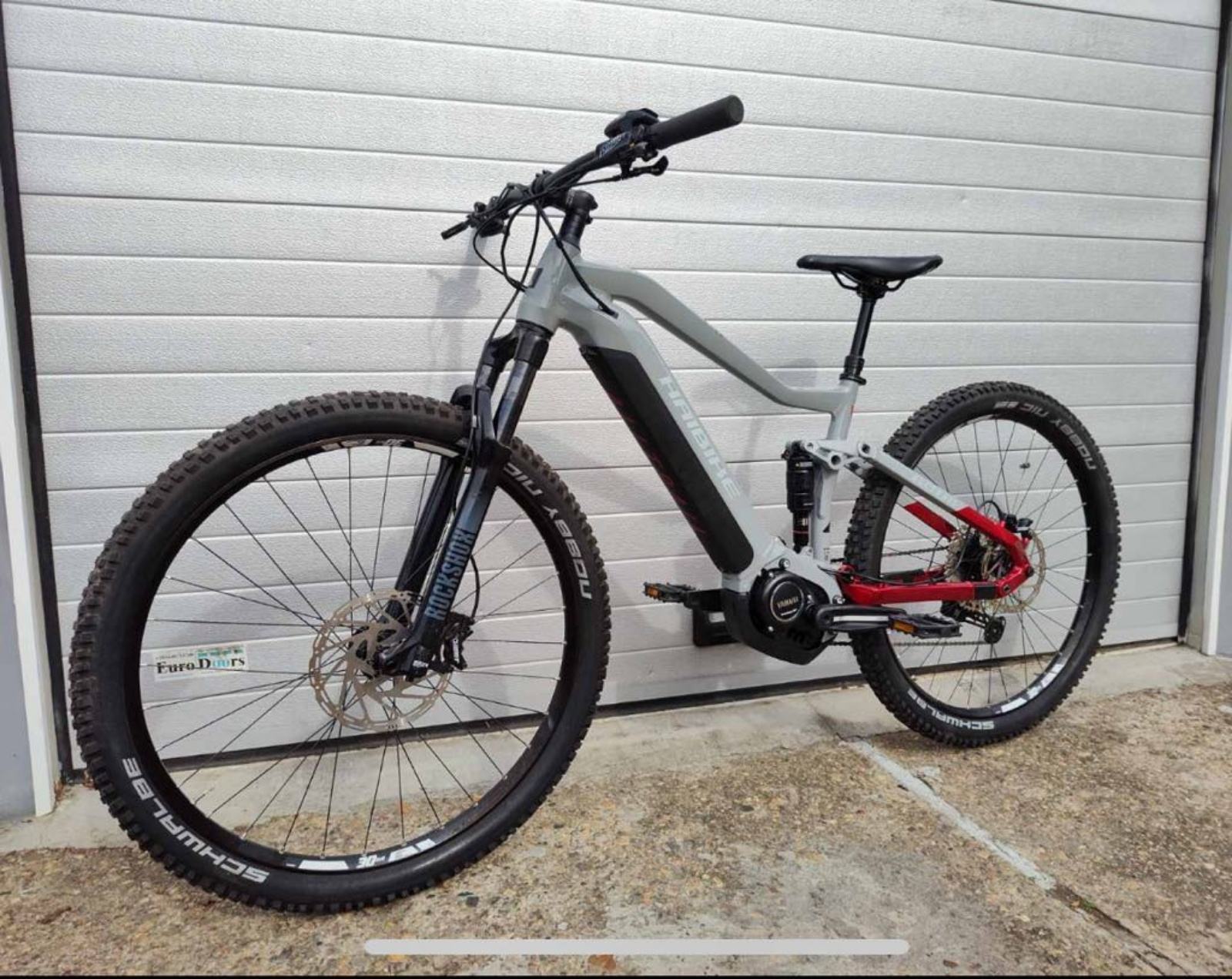 Chargeur Rapide Pour VAE Haibike Xduro AllTrail 5.0 – 58,8V 10A – Neuf