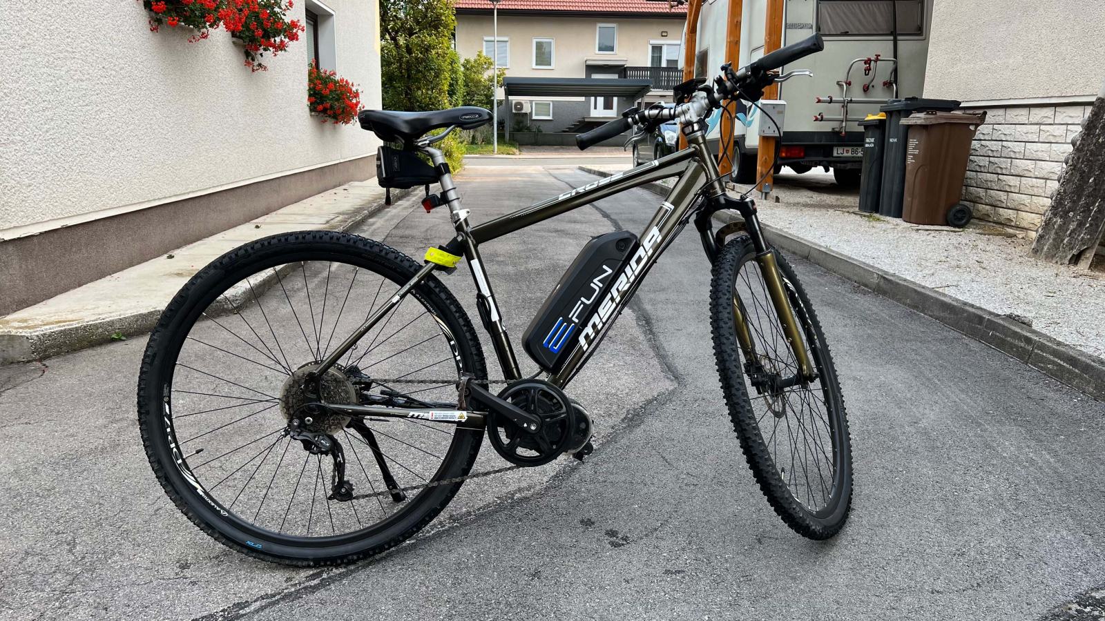Električno kolo Merida Cross 600