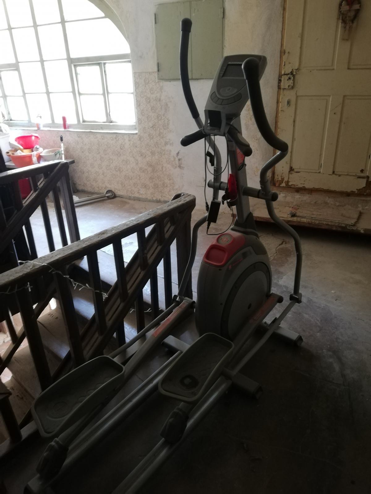 Eliptični trenažer Schwinn 420