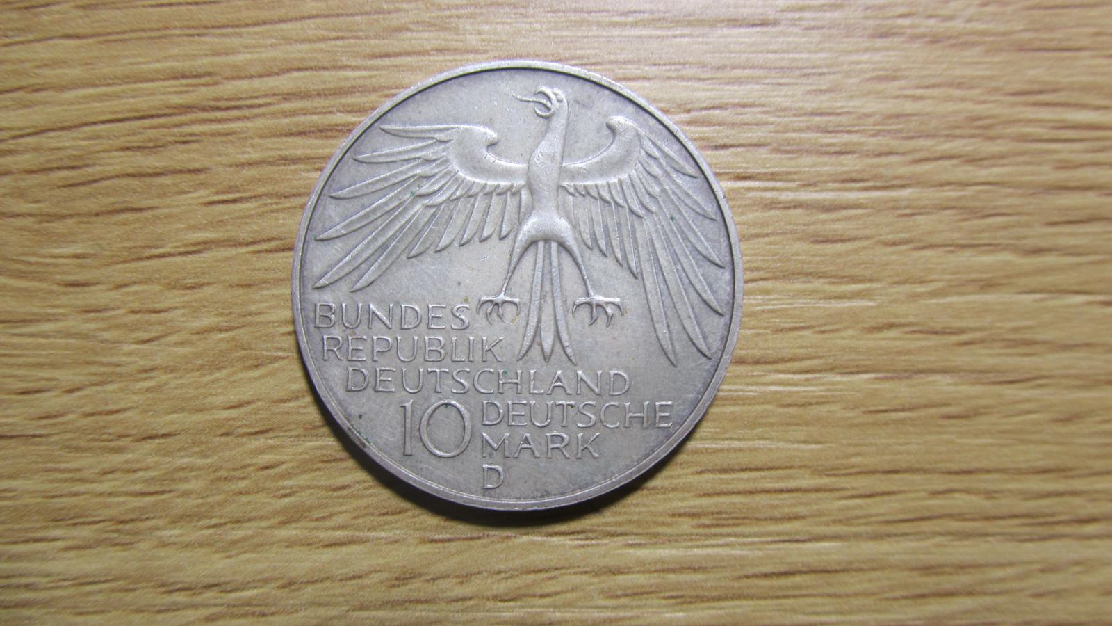 10 DM 1972
