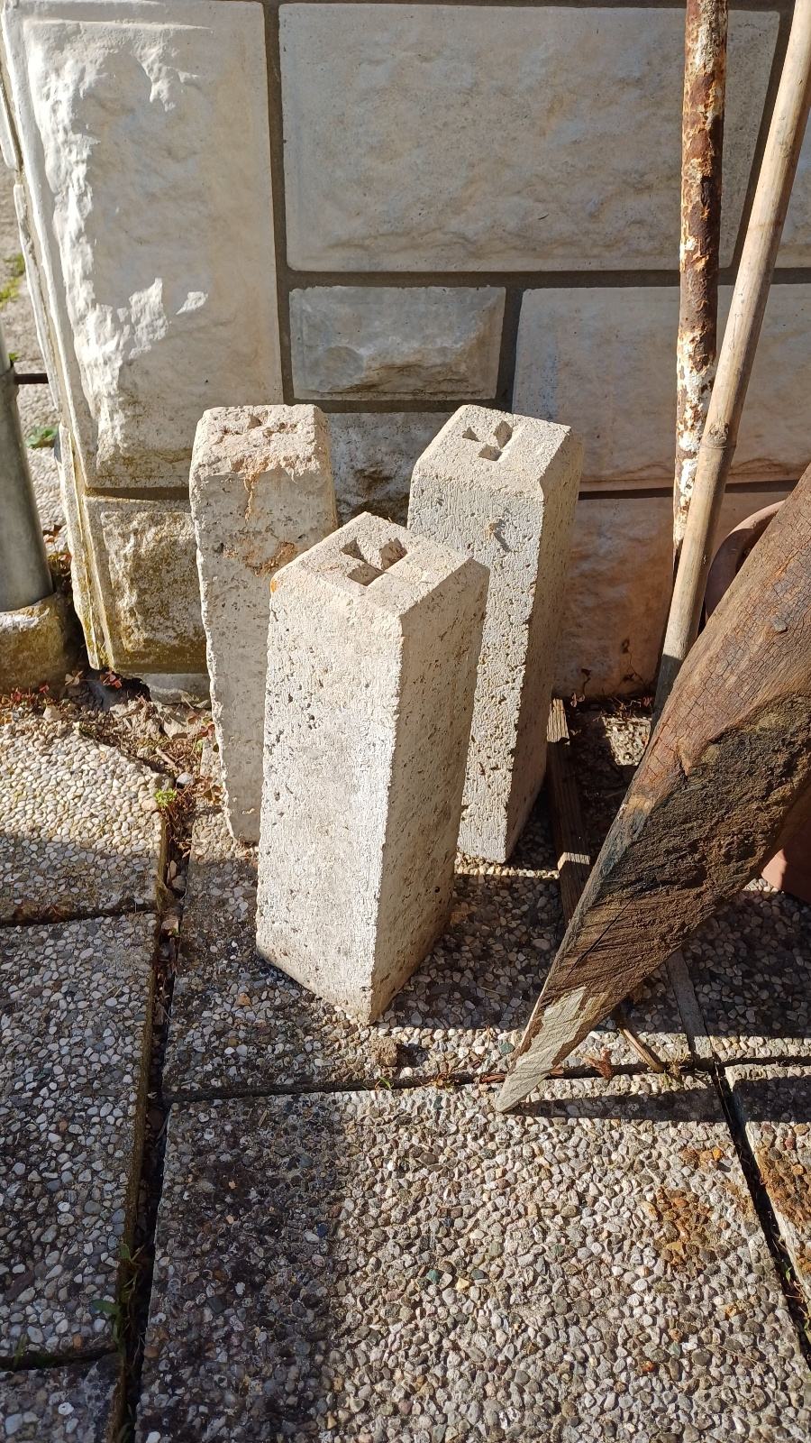 betonski mejnik