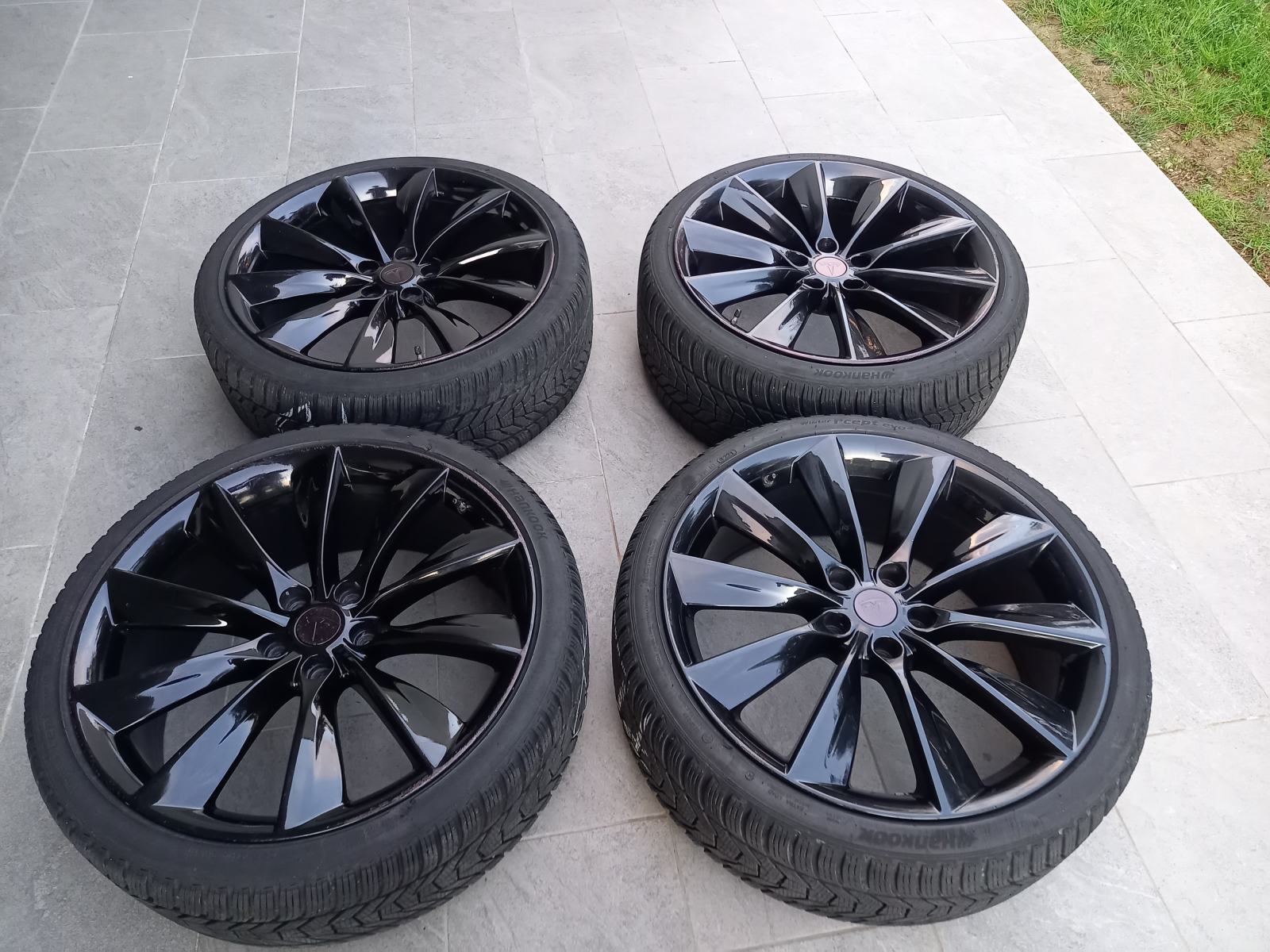 tesla-model-s-plati-a-21-turbine