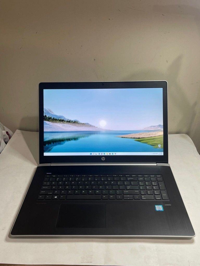 HP ProBook 470 G5 i5 8e Gen 17 8GB Windows 11