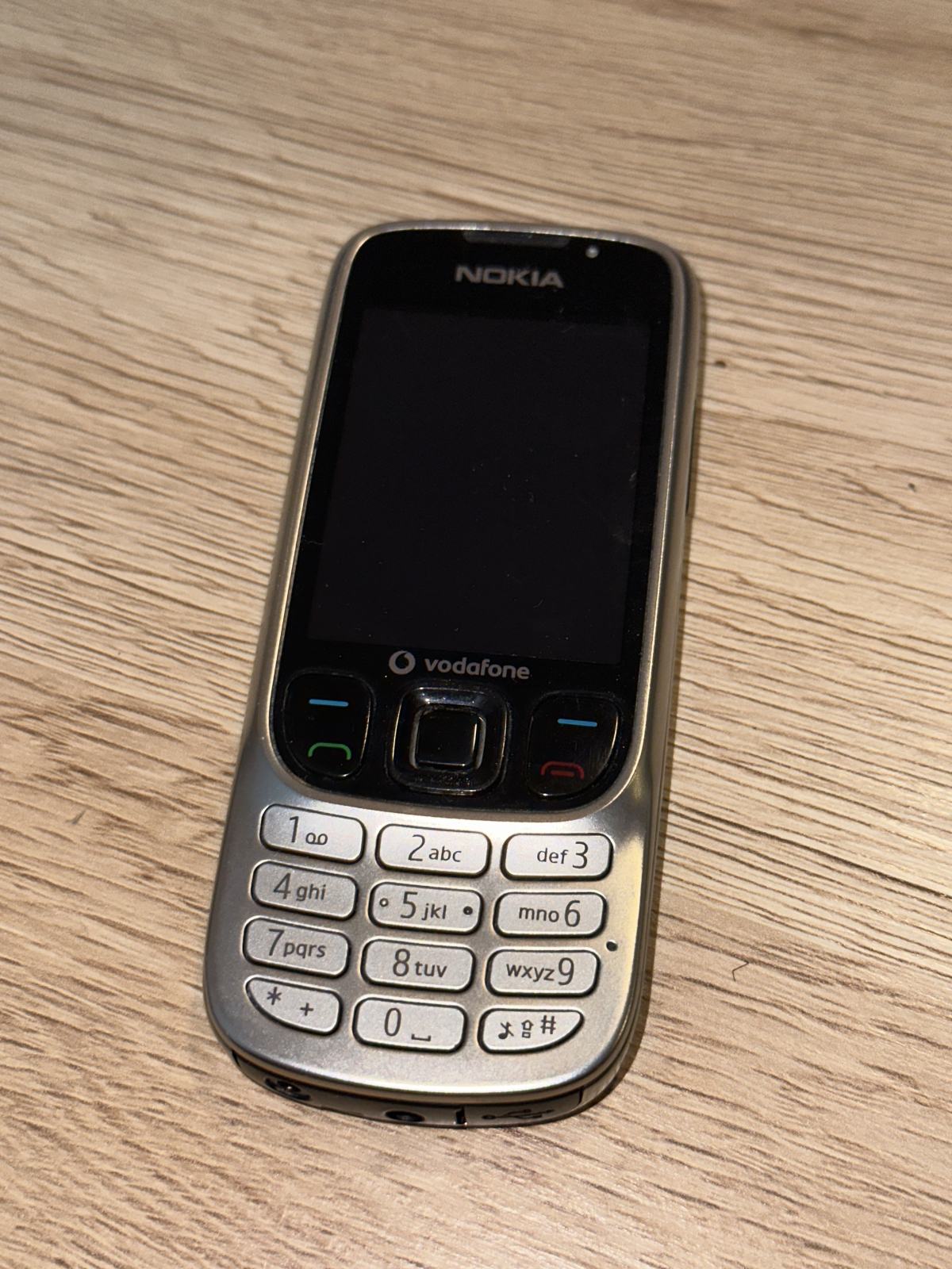 Nokia Classic 6303i - Steel (Ohne Simlock) Handy | Acquisti Online su Nokia Classic 6303i - Steel (Ohne Simlock) Handy | Acquisti Online su