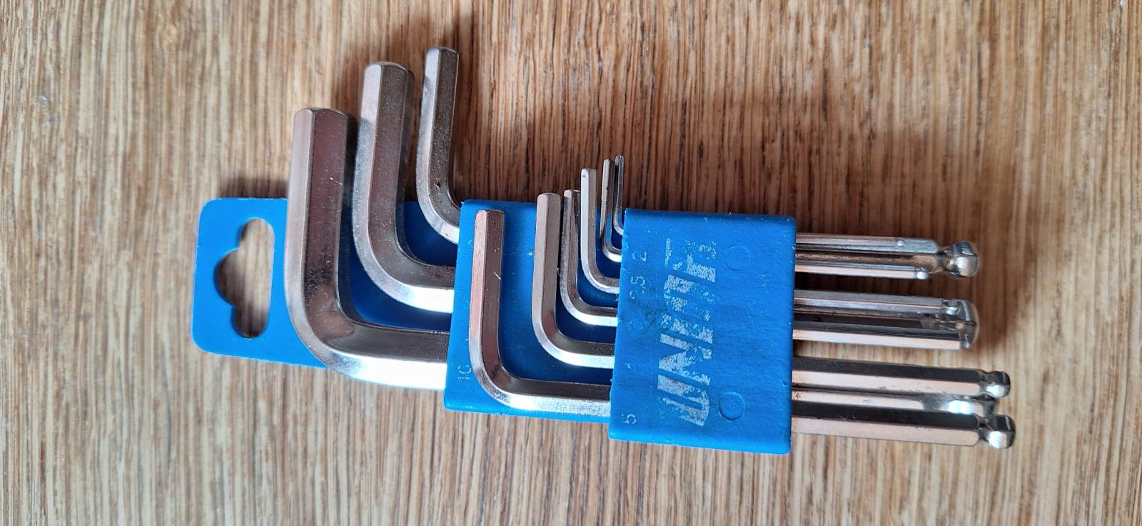 IMBUS IN TORX KLJUČI 9 V KOMPLETU