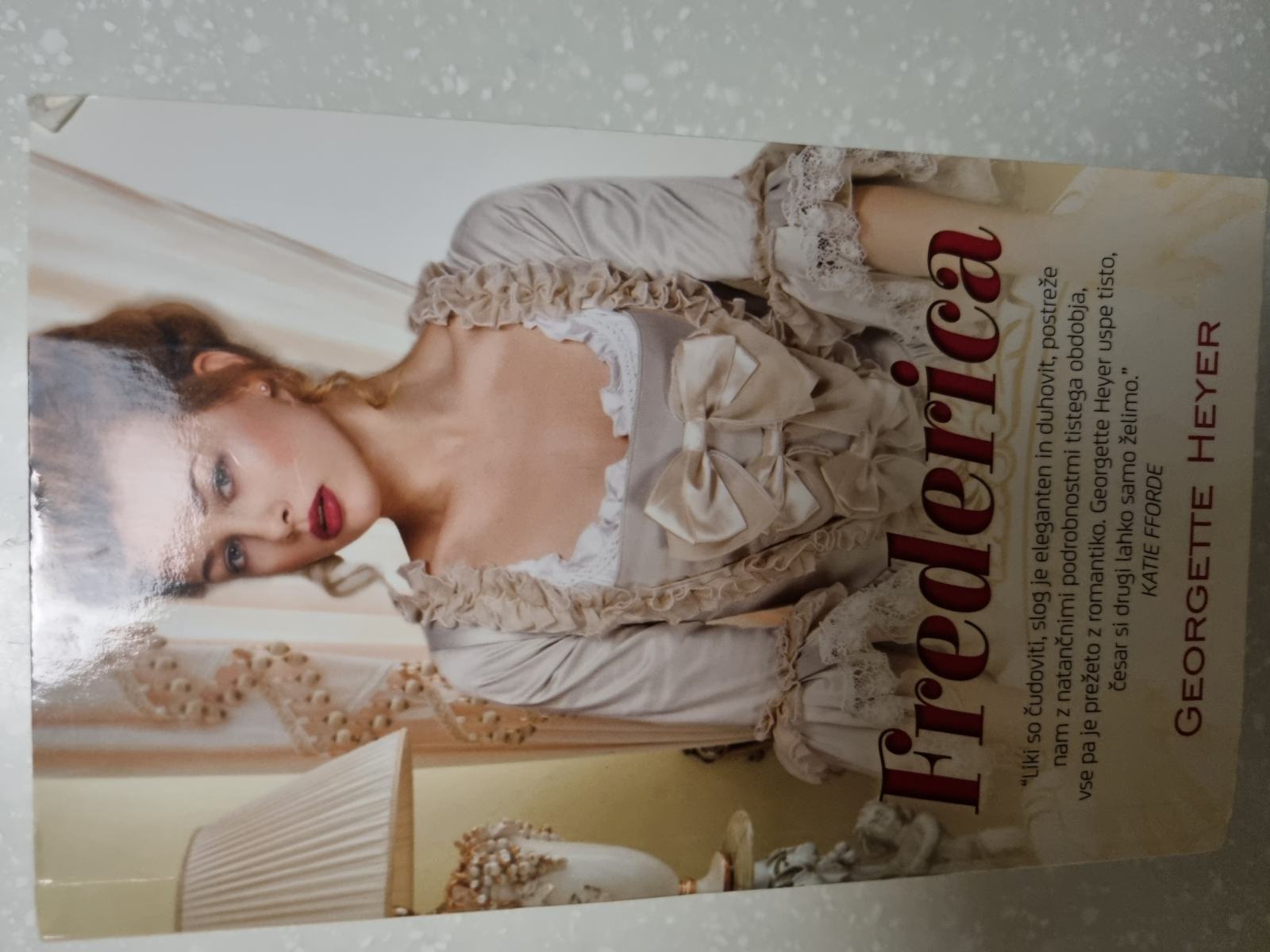 Review: Frederica by Georgette Heyer [Trad] – Mary Kingswood