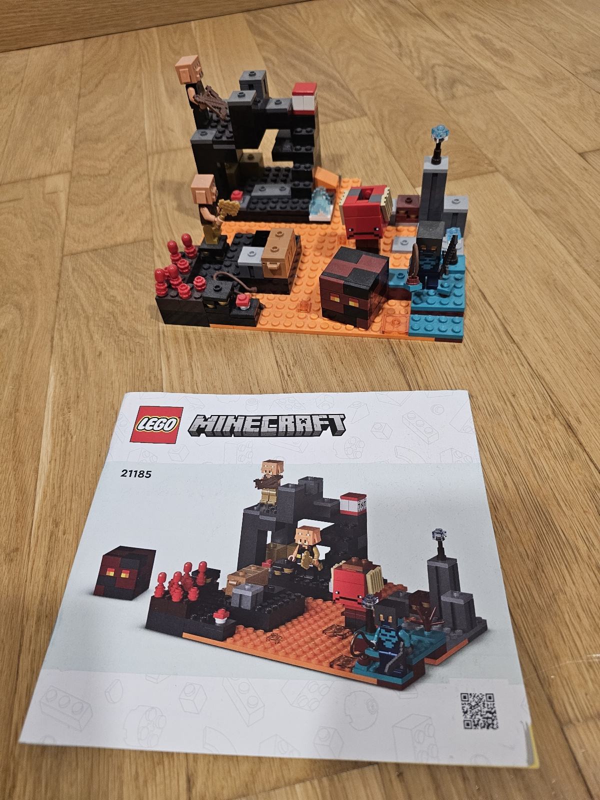 LEGO Minecraft Bastion v Netherju 21185