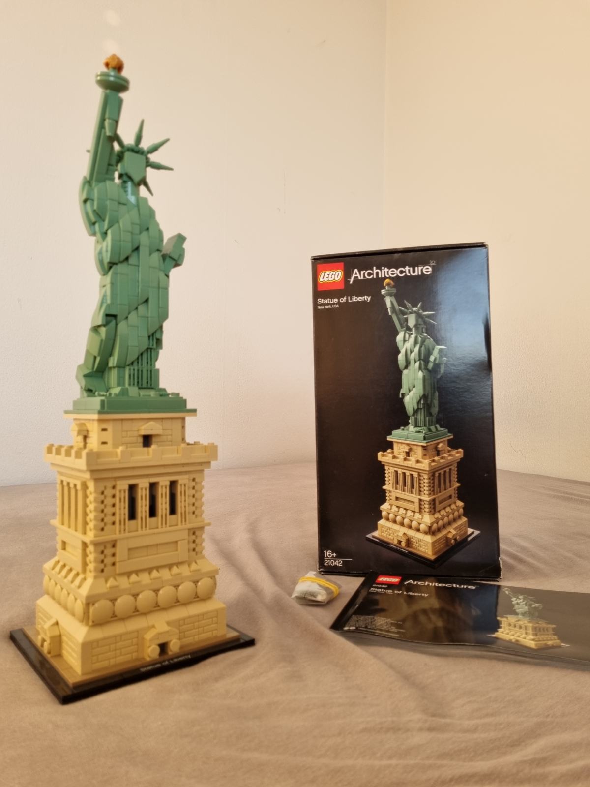 Lego 21042 LEGO SET 21042-1 - Statue of Liberty (Kip Svobode) - 1682 kock