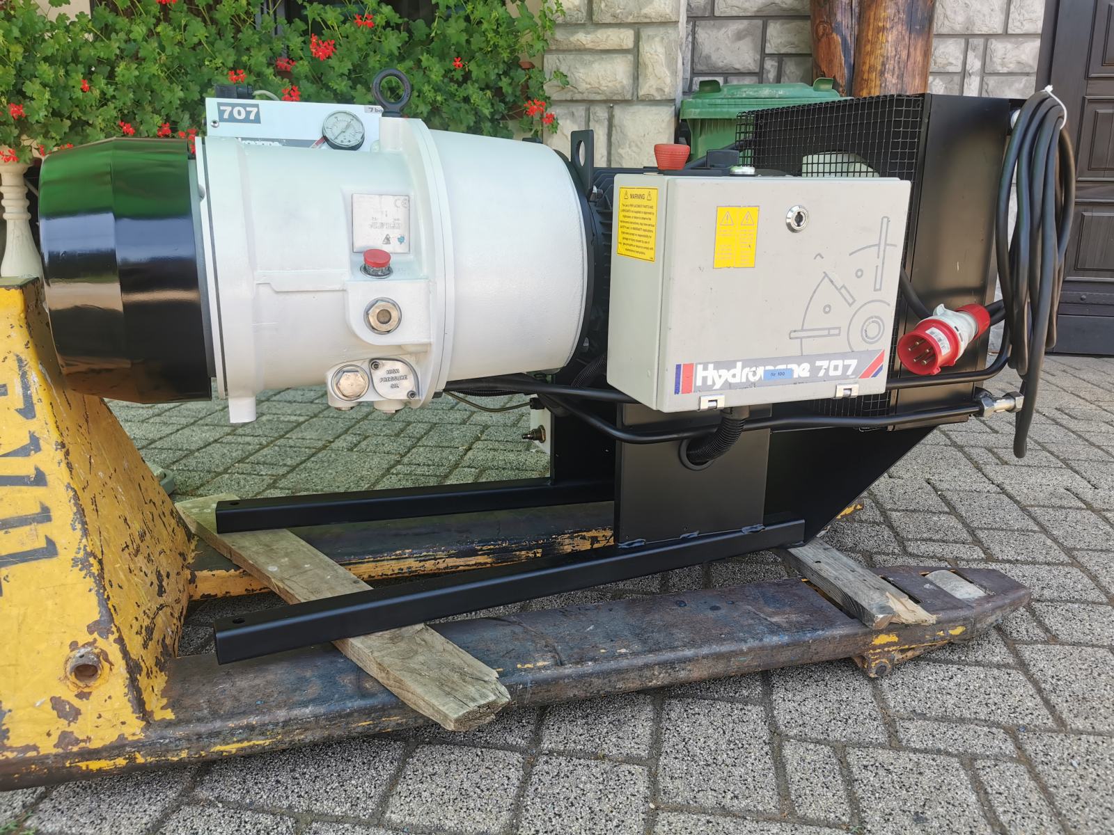 Kompresor CompAir hydrovane 707