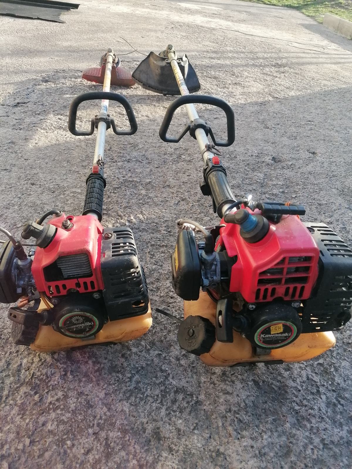 decespugliatore kawasaki tg 33 scheda tecnica