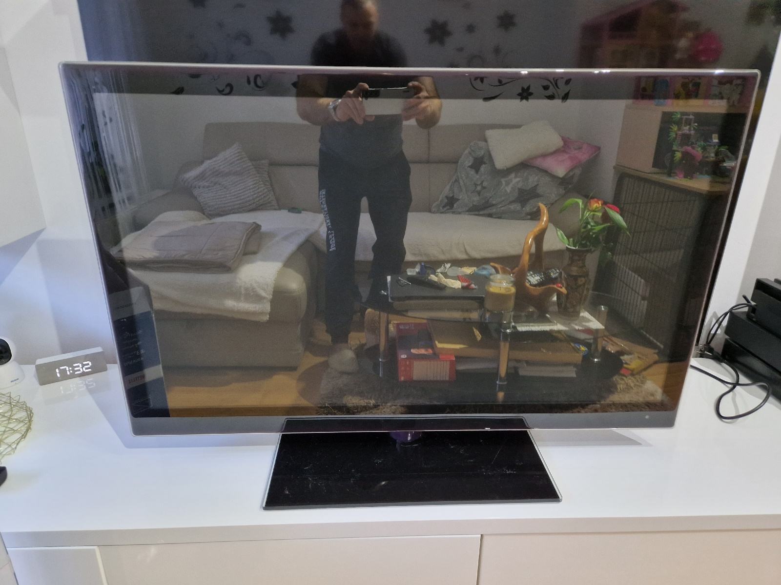 TV LG 42LE7500 107 cm