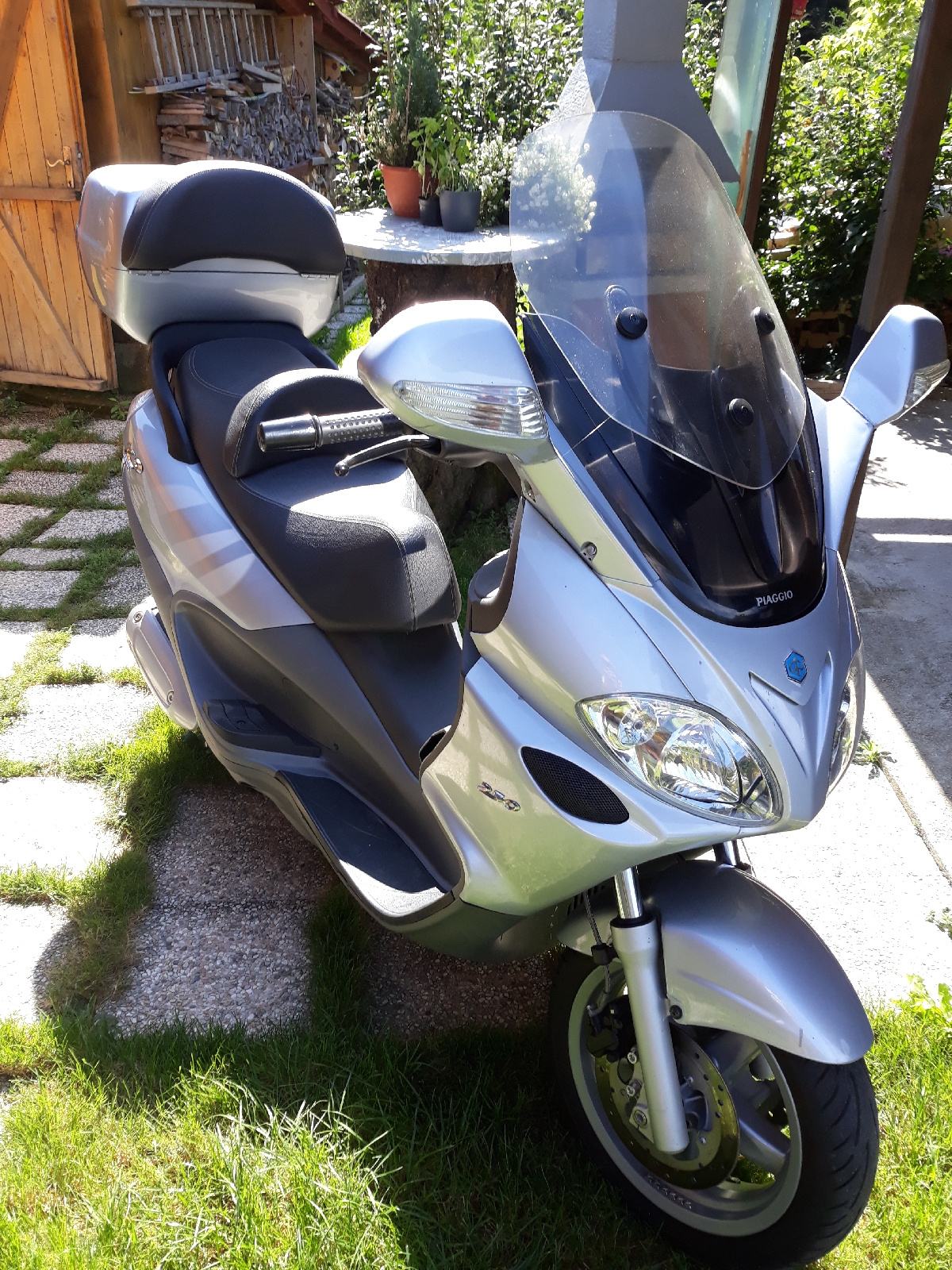 Jeu D’étriers Avant Et Arrière Pour Piaggio X9 250 (2001+) – Marque Tecno Moto, Occasion