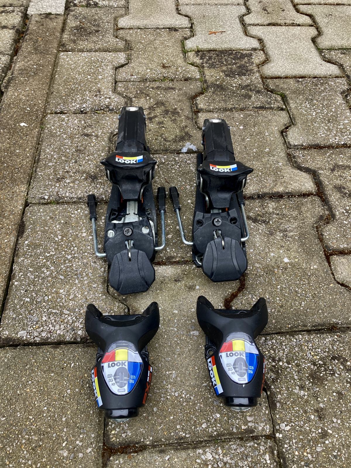 Smučarske vezi LOOK PX18 WC Rockerace black icon