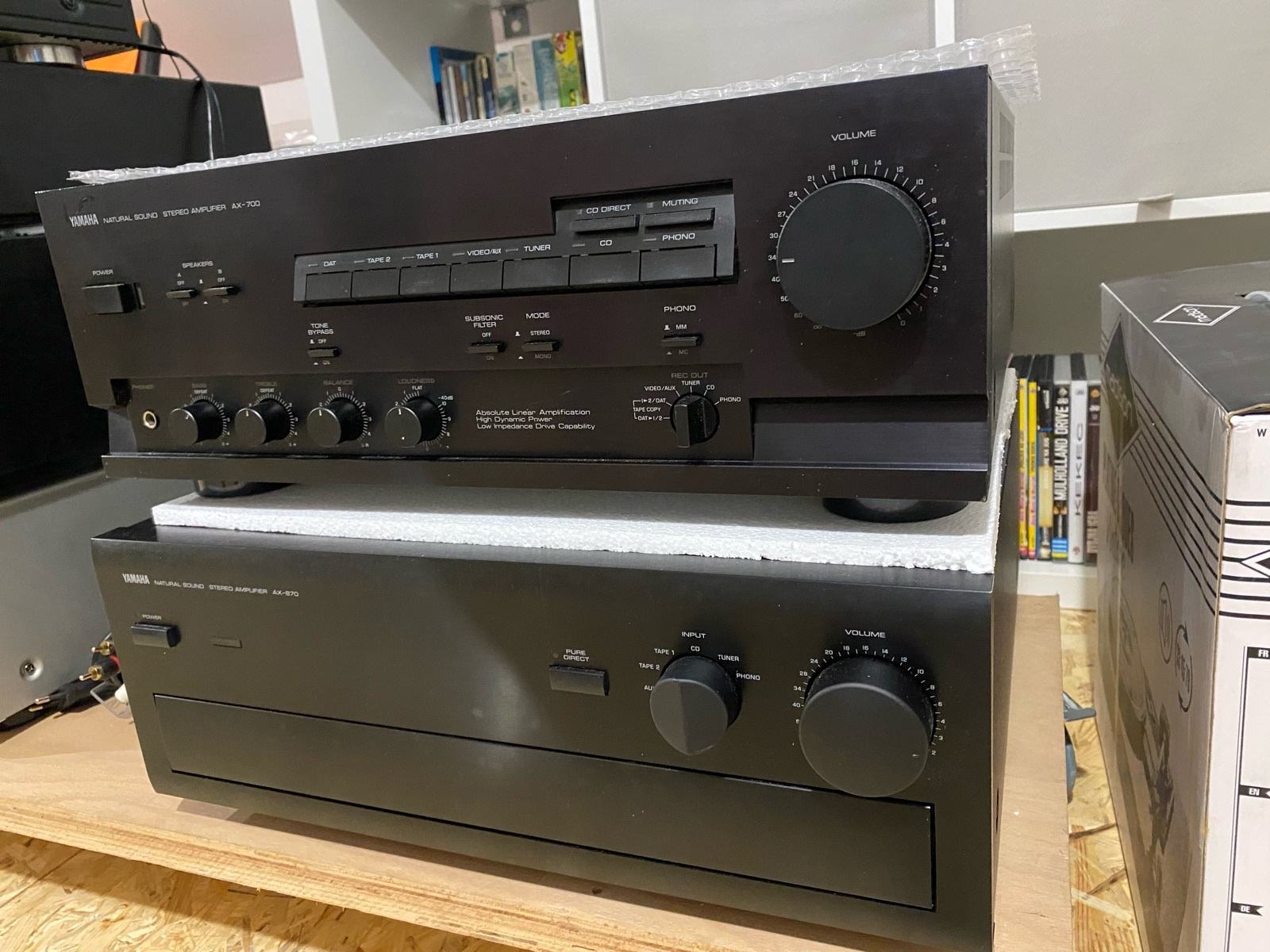 Yamaha AX-700 Hifi Stereo ojačevalec-Rezervirano