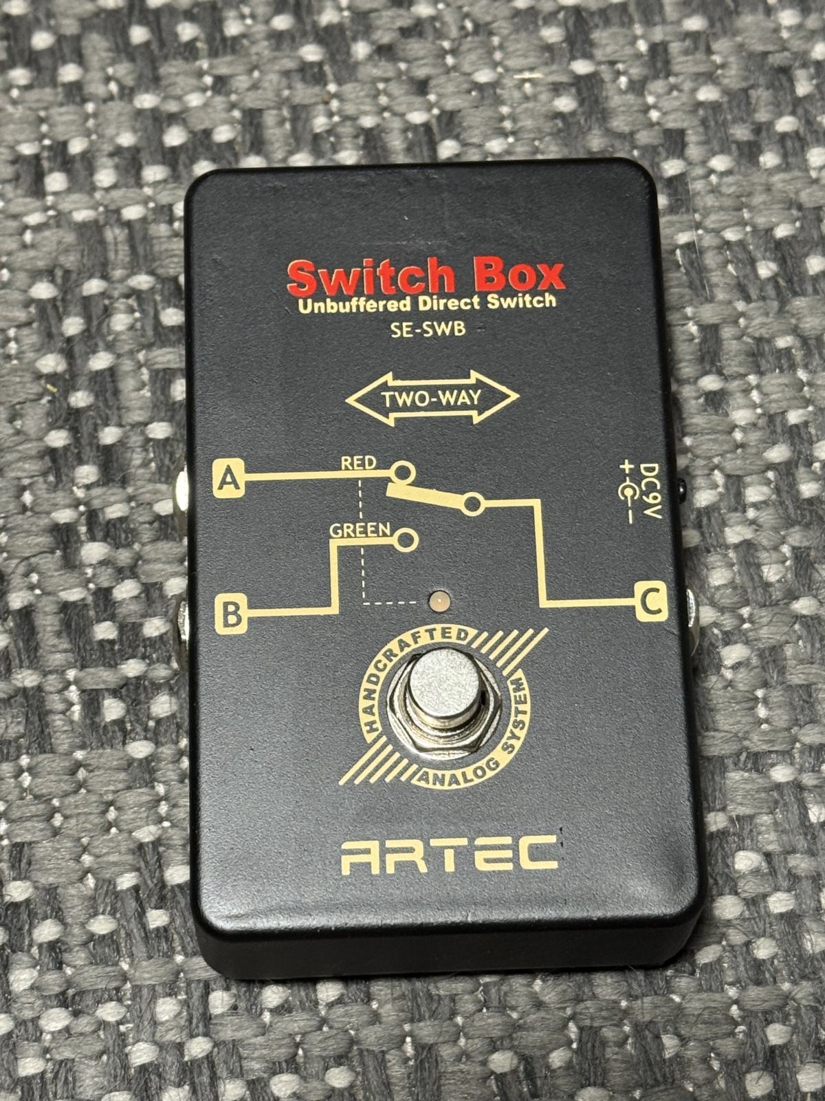 Artec SE-SWB A/B Box pedal za kitaro