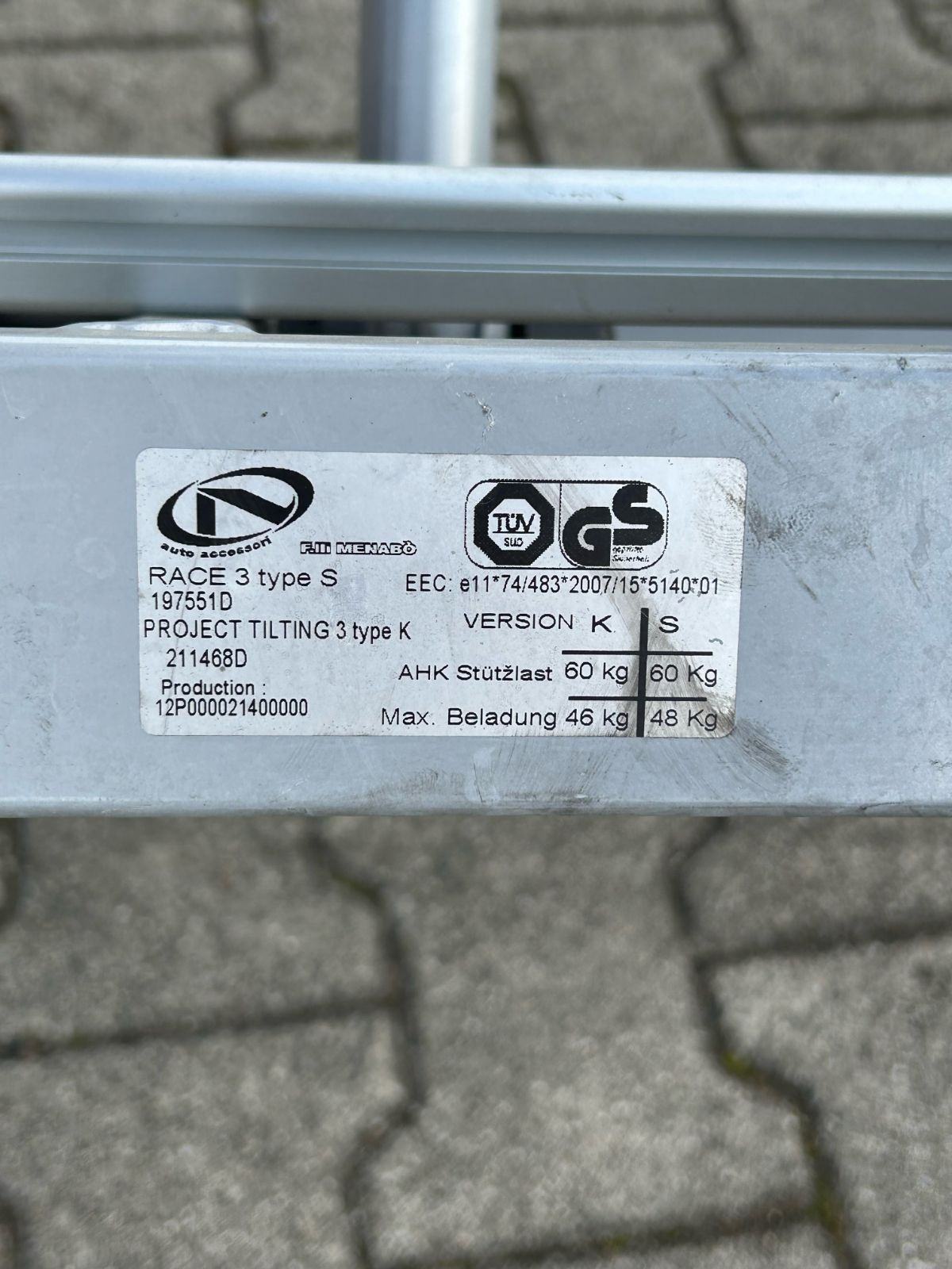 Menabo PROJECT TILTING 3 Kerékpártartó Vonóhorogra