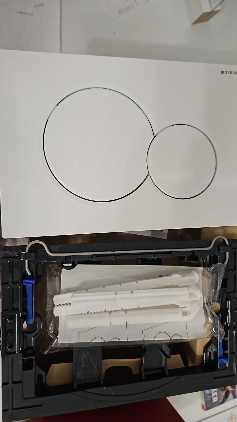 Geberit Sigma01 DVOJNA aktivirna tipka