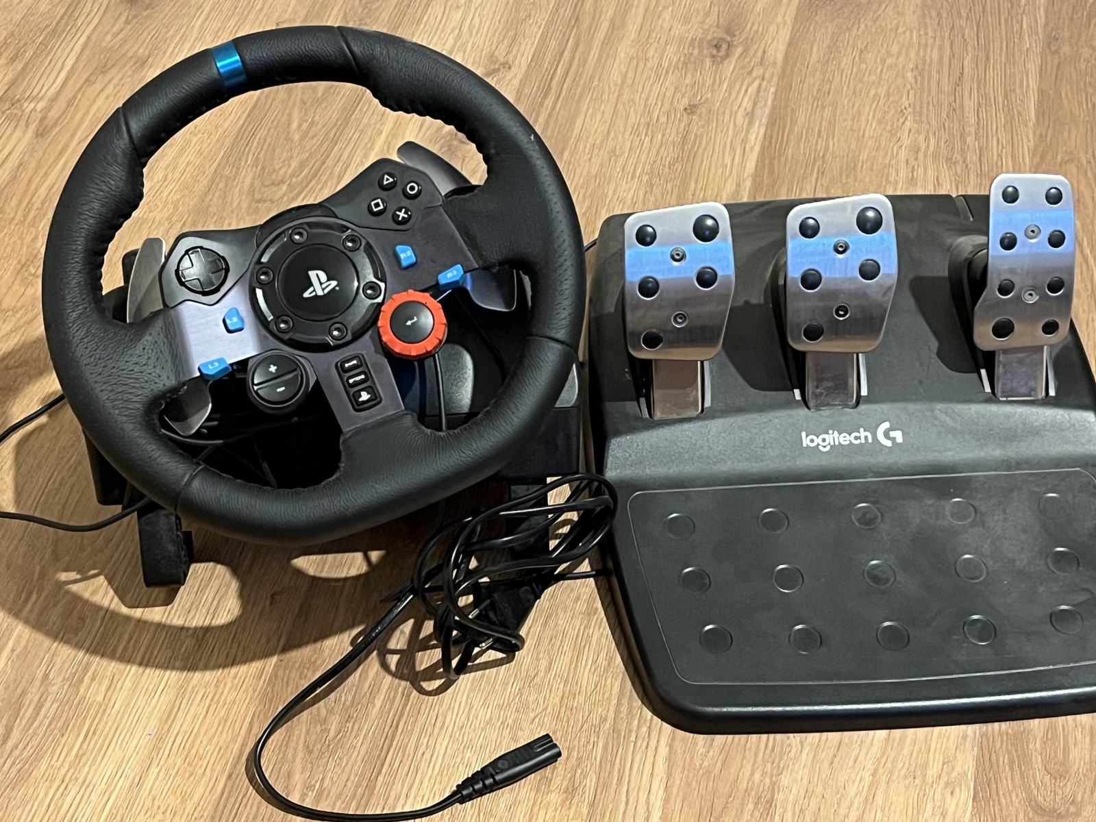 Logitech G29