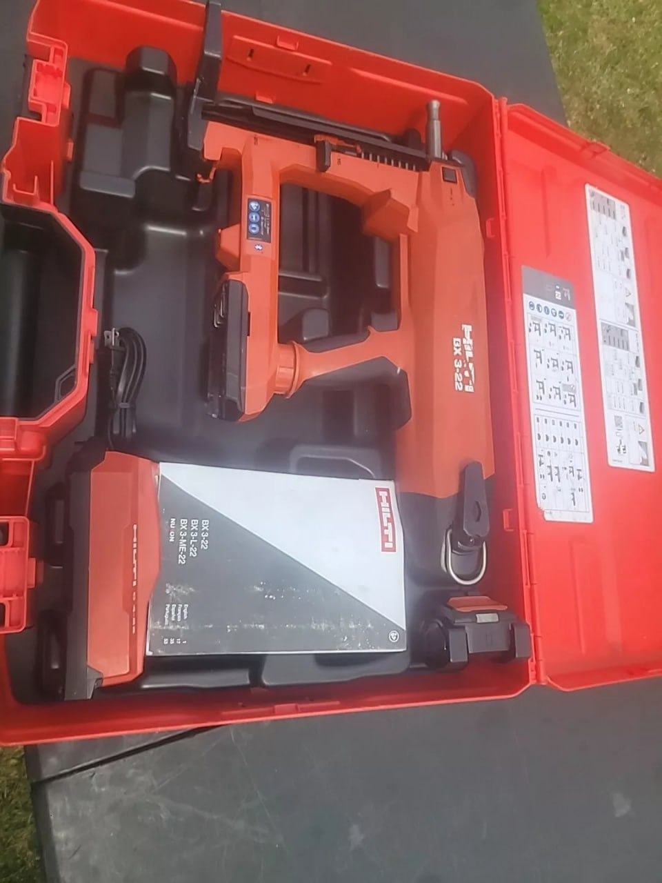 Cloueur Hilti Nuron BX 3-22 - Neuf (défaut Mineur Possible), Outil électroportatif
