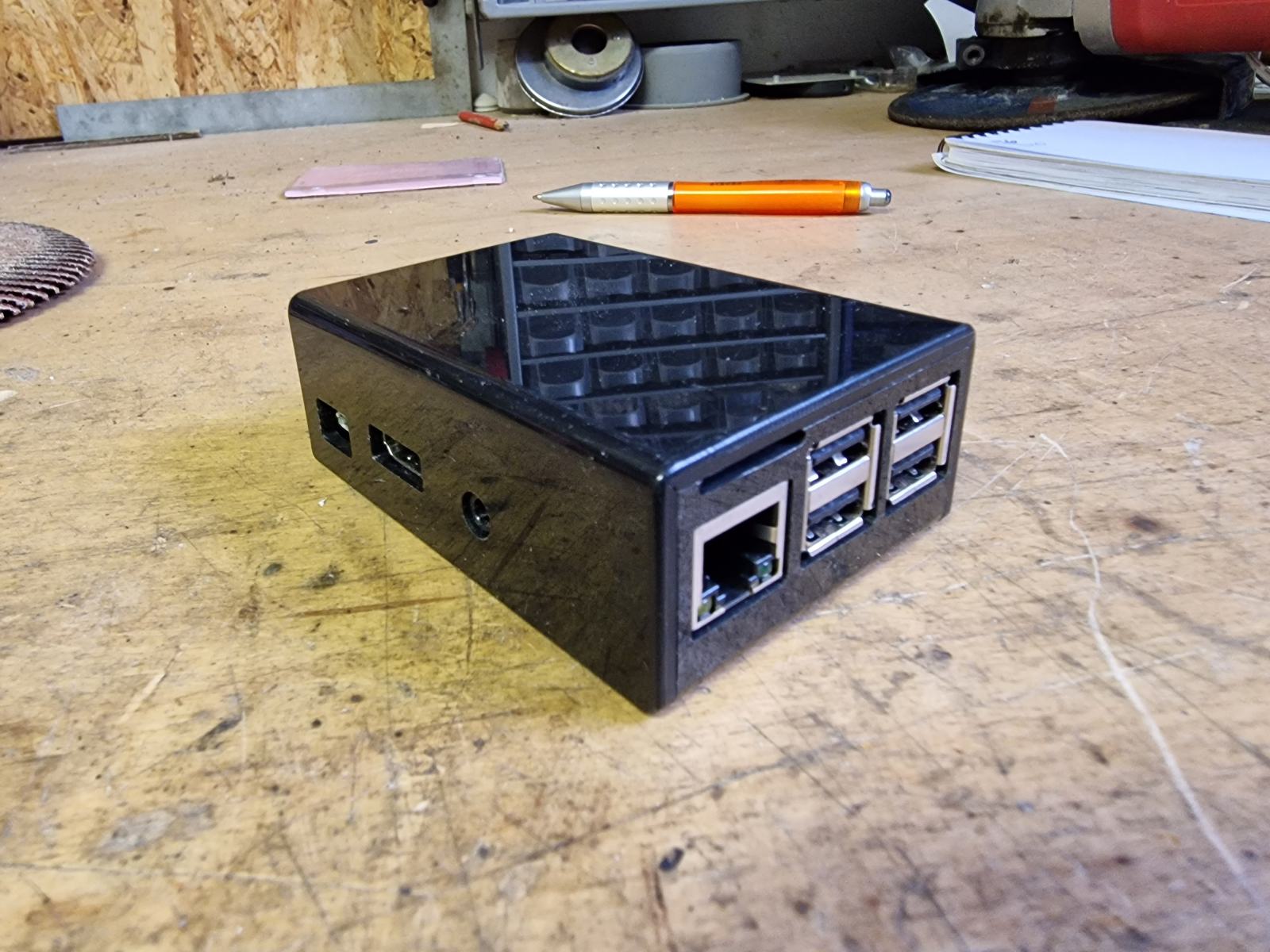 Rahps B Rpi Raspberry Pi 3B (RPi) z ohišjem