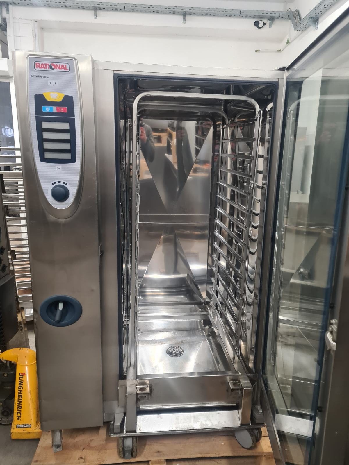 Konvektomat Rational scc 202, za 20 oz 40 pladnjev