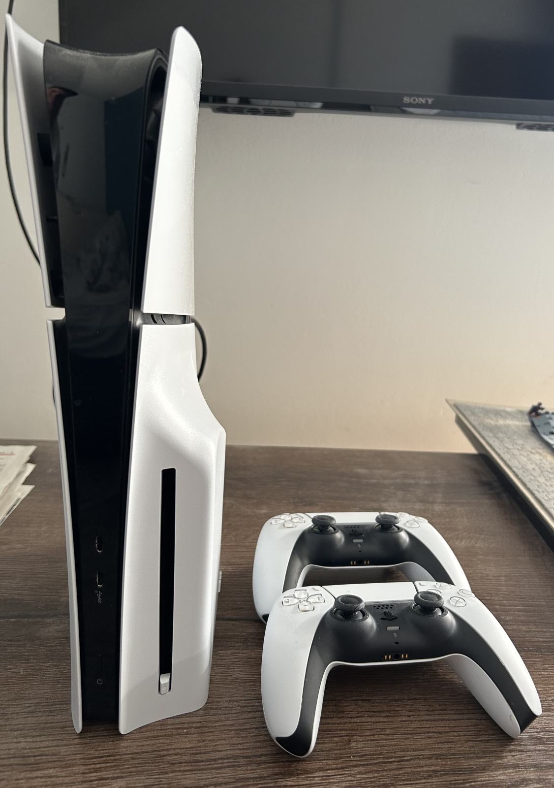 Sony PlayStation 5 D Chassis igralna konzola 1TB