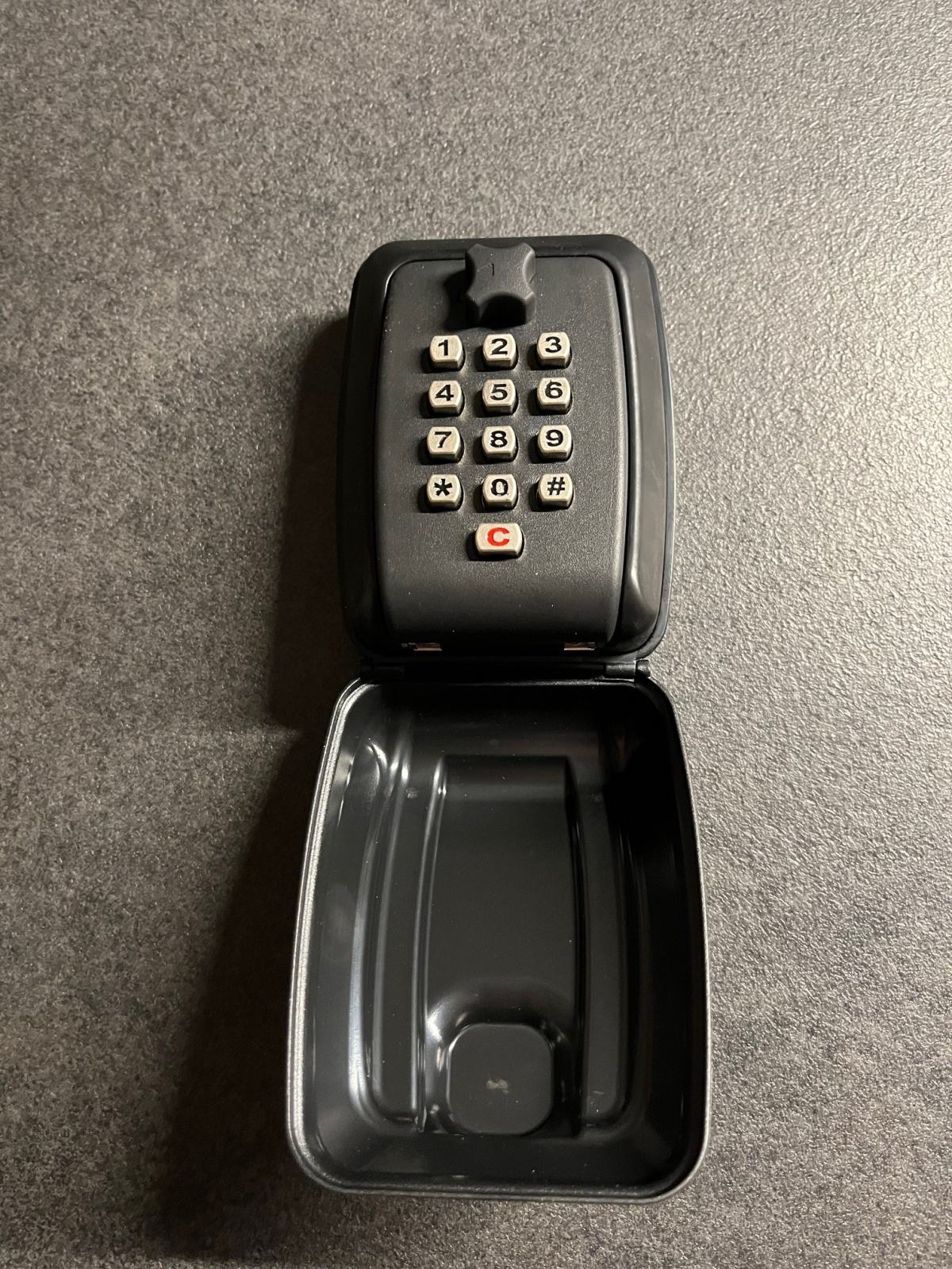 826551_9