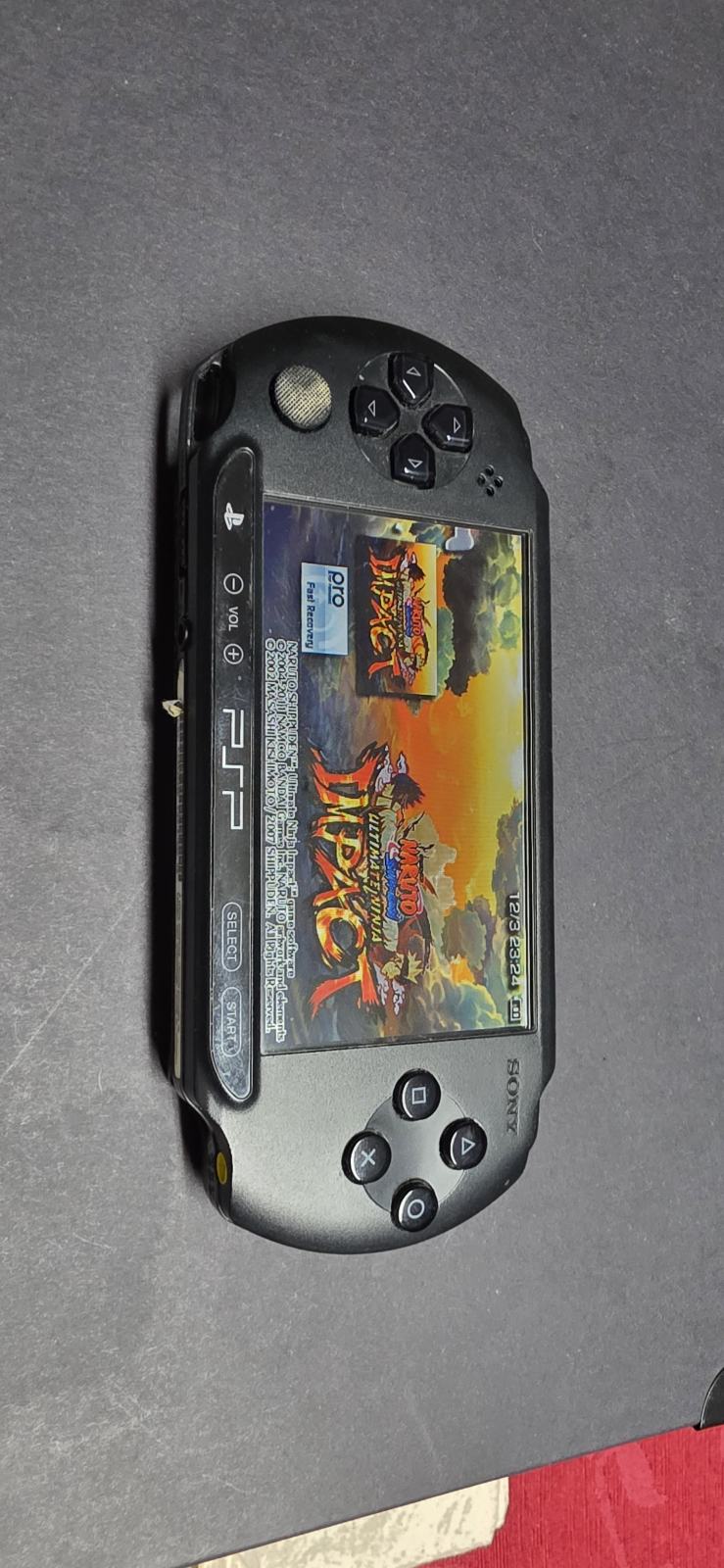 PSP STREET NEUVE + 2 Jeux EUR 599,99 - FR