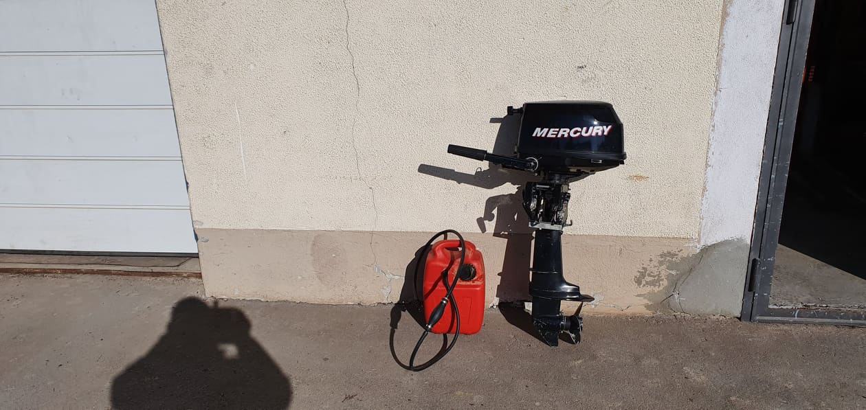 Motor za čoln MERCURY5
