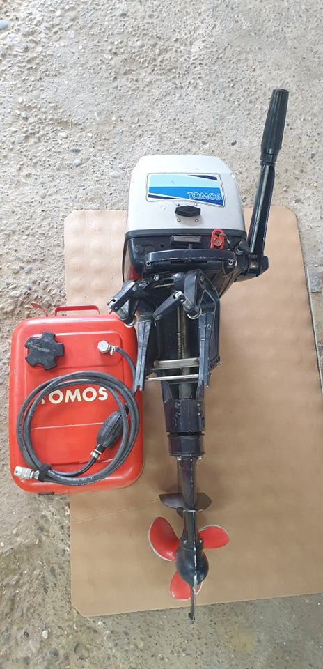 Motor za čoln