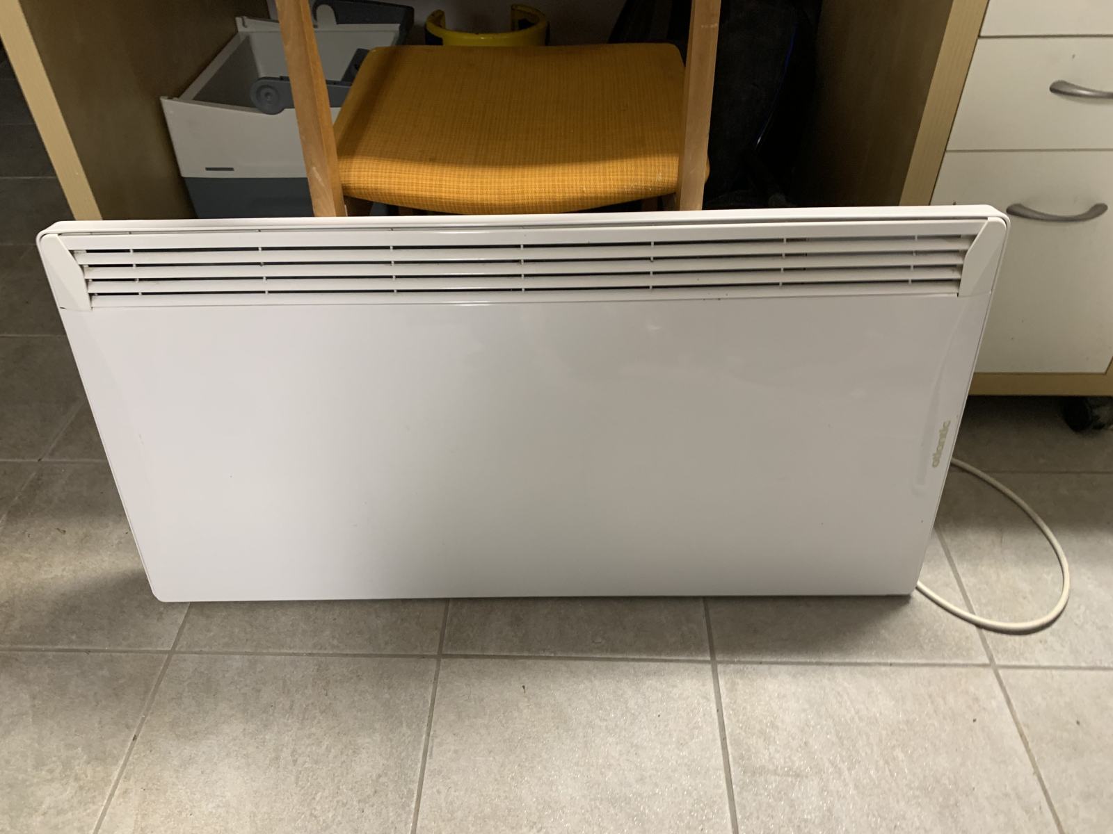 Stenski Radiator Električni stenski radiator Atlantic 1500w