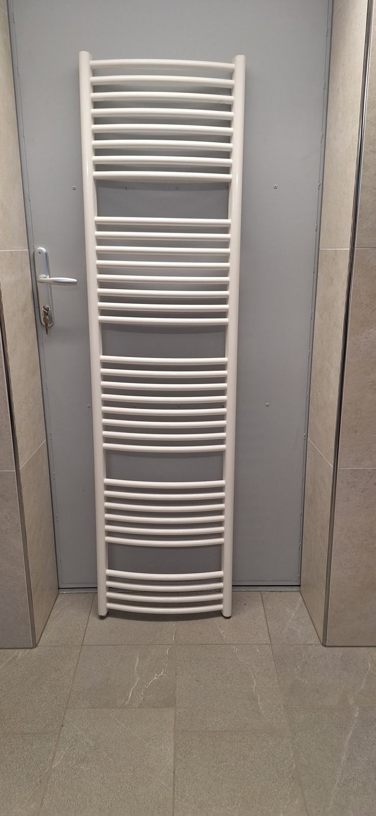 Kopalniški cevni radiator DIAL-Sora bela barva