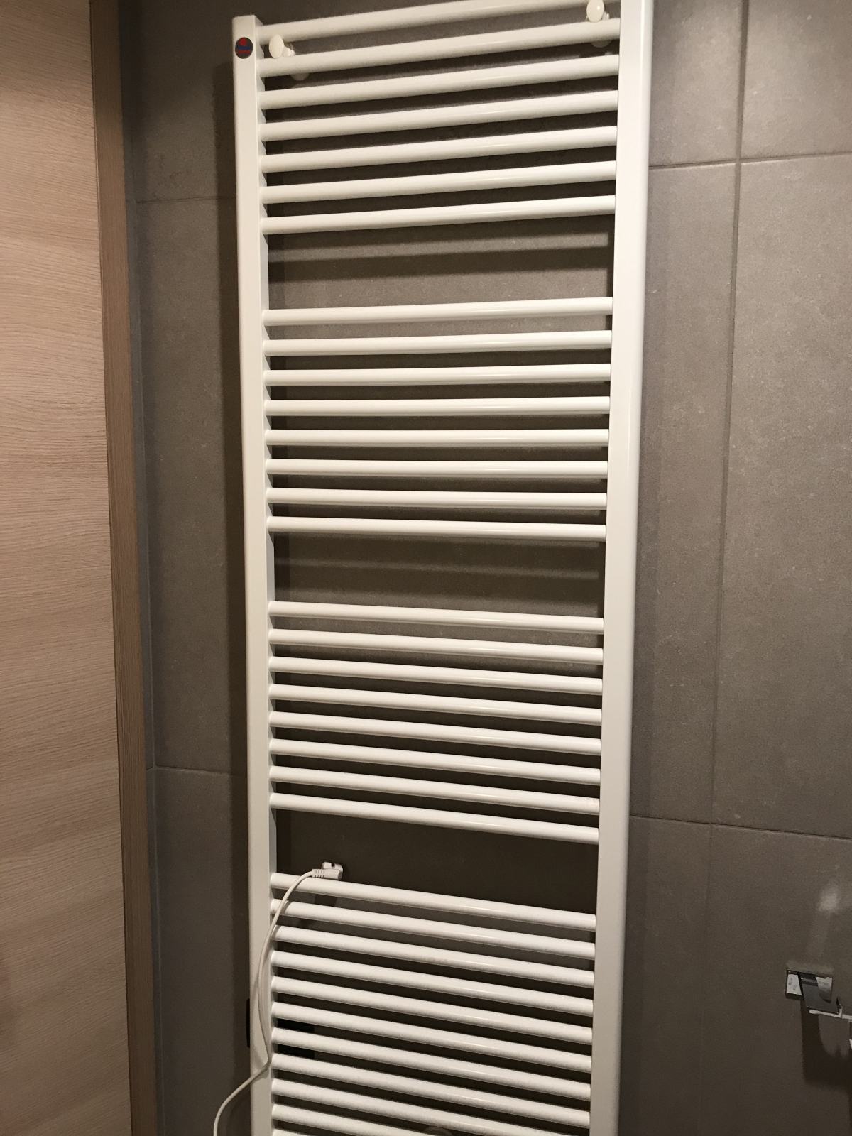 Stromcekovy Radiator Stenski električni radiator (lestev)
